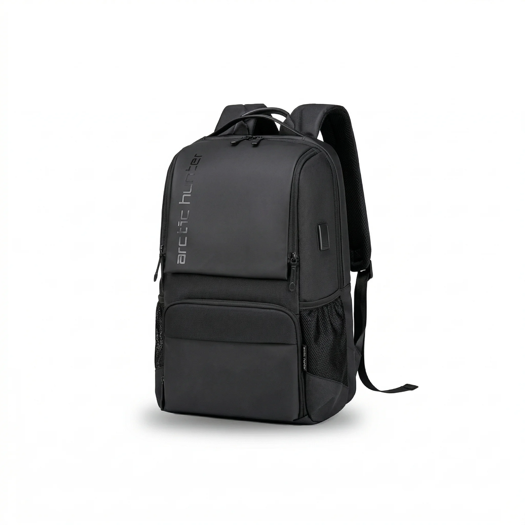 Arctic Hunter B00532